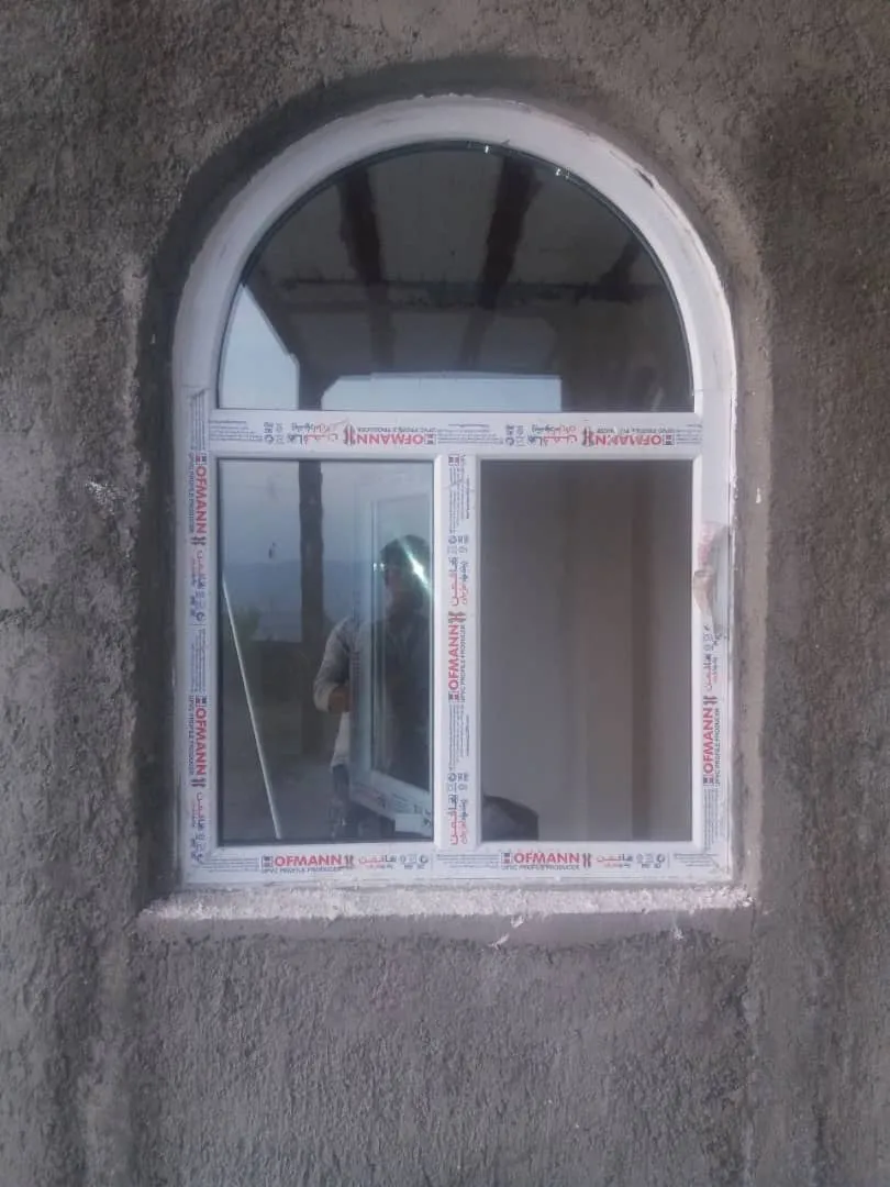 پنجرهی قوسی UPVC دوجداره